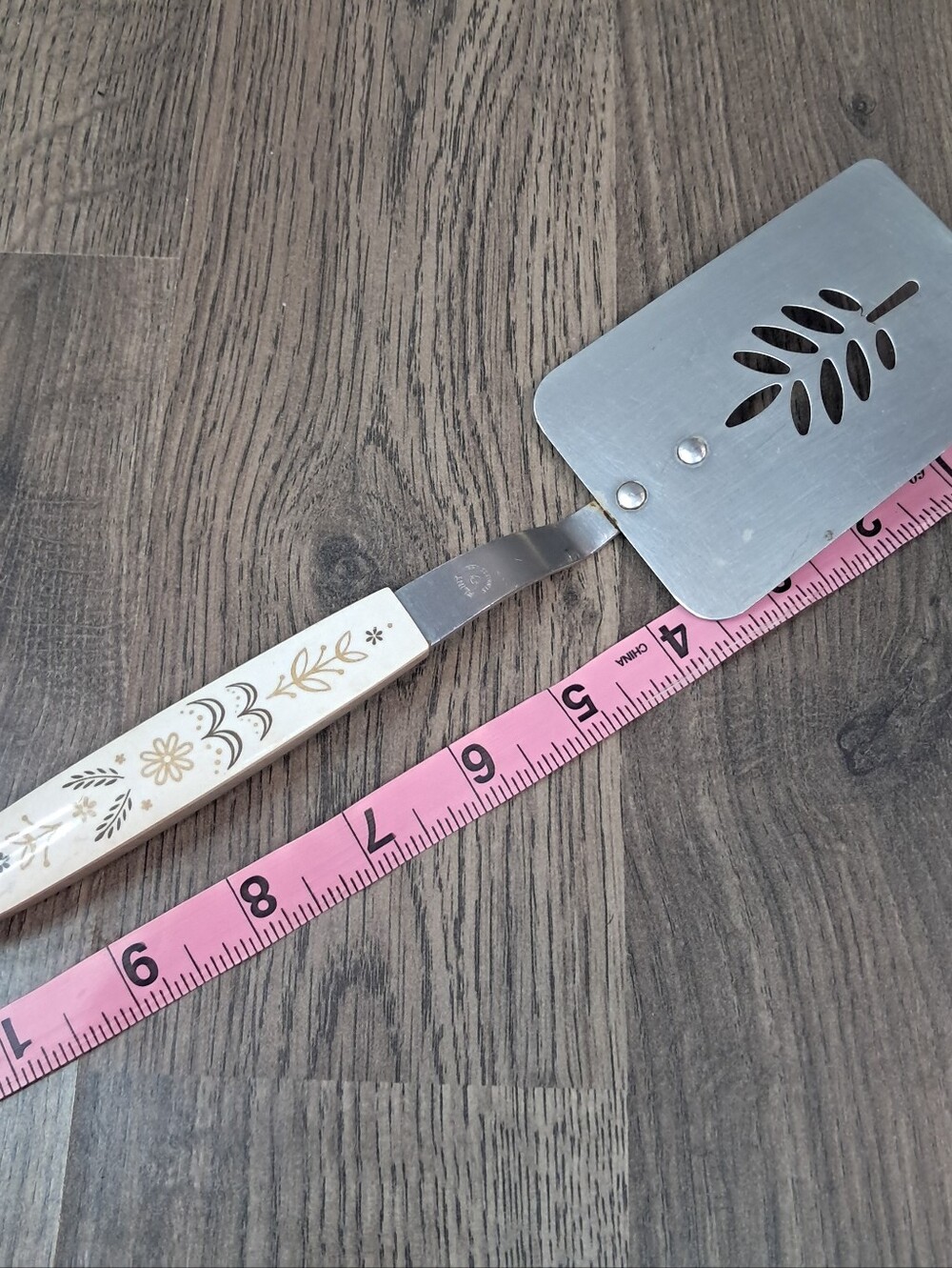Vintage Ekco Flint Arrowhead Harvest Wheat Slotted Spatula Turner Stainless USA